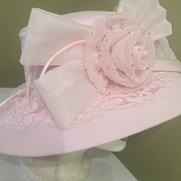Gorgeous Lt. Pink Church Dress Hat by Ben Marc - Picture 1 of 11